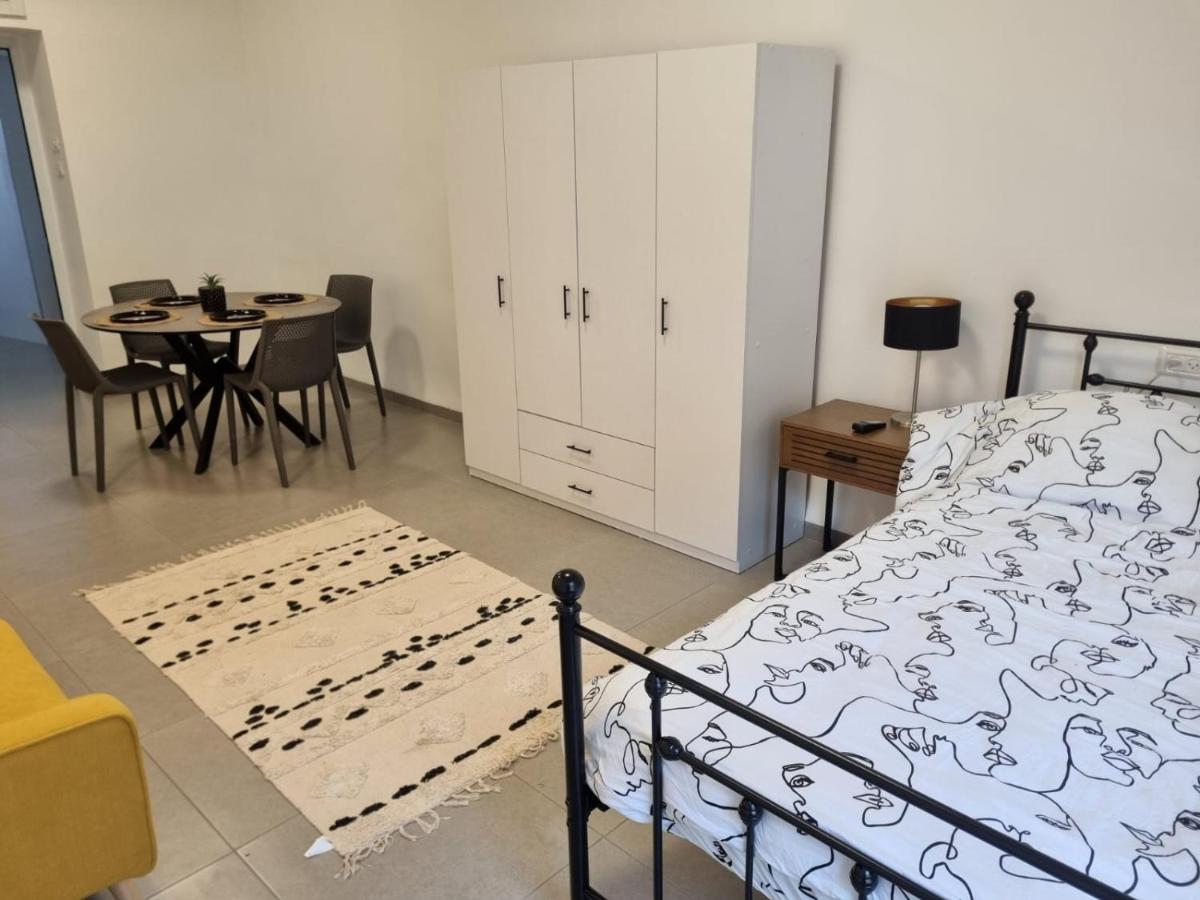 Luxury 2-Room Suite In The Center Of Downtown Haifa Kültér fotó